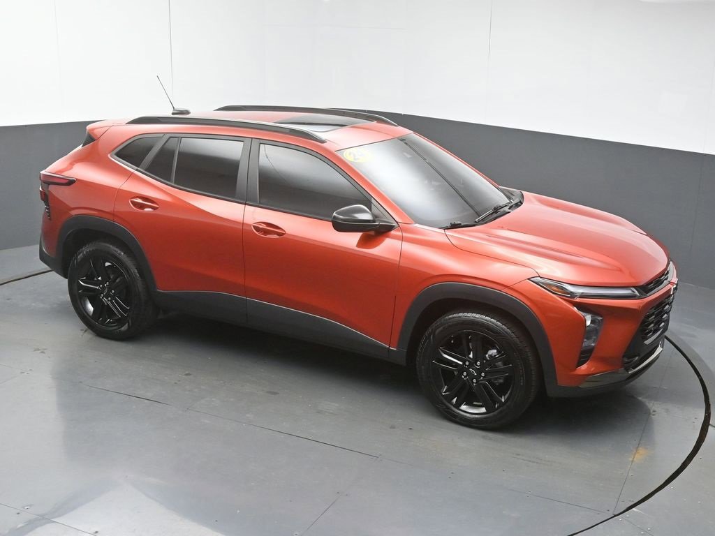 Used 2024 Chevrolet Trax ACTIV w/ Sunroof Package image 41