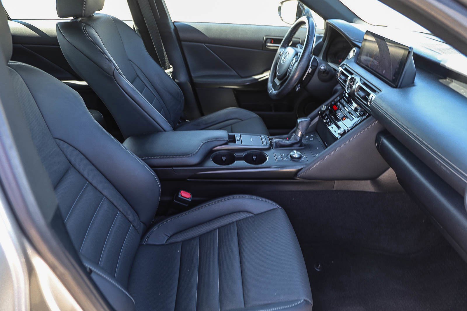 Used 2021 Lexus IS 350 F Sport w/ Navigation Package image 16