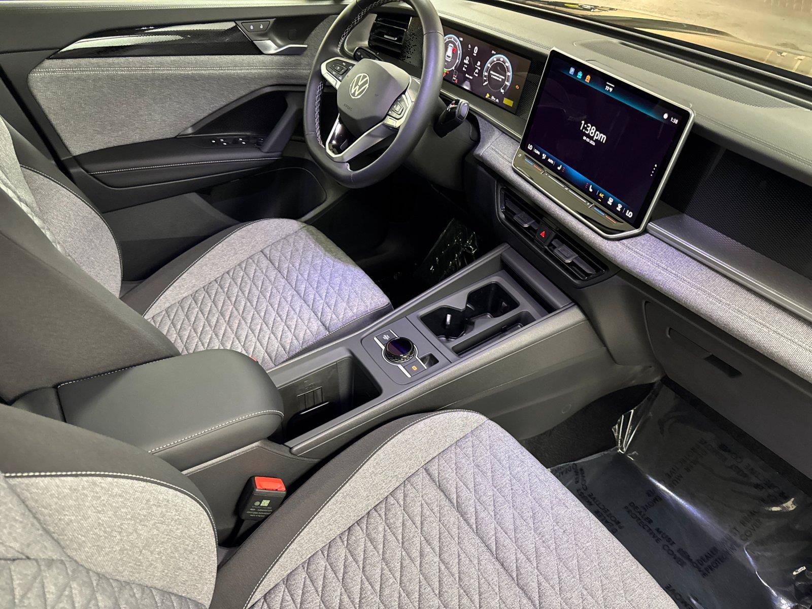 New 2026 Volkswagen Tiguan S AWD/4WD image 15
