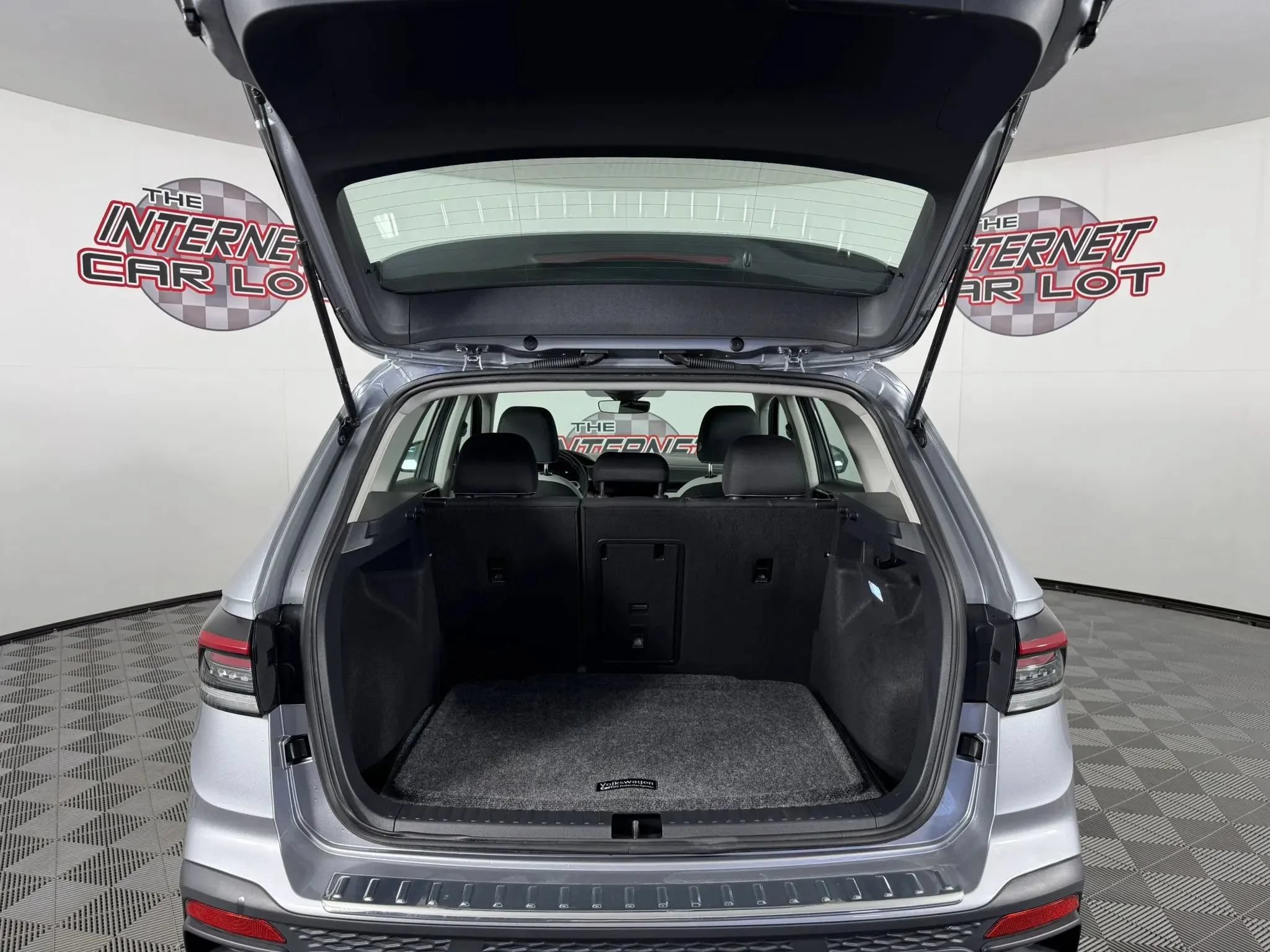 Used 2025 Volkswagen Taos S AWD/4WD image 27