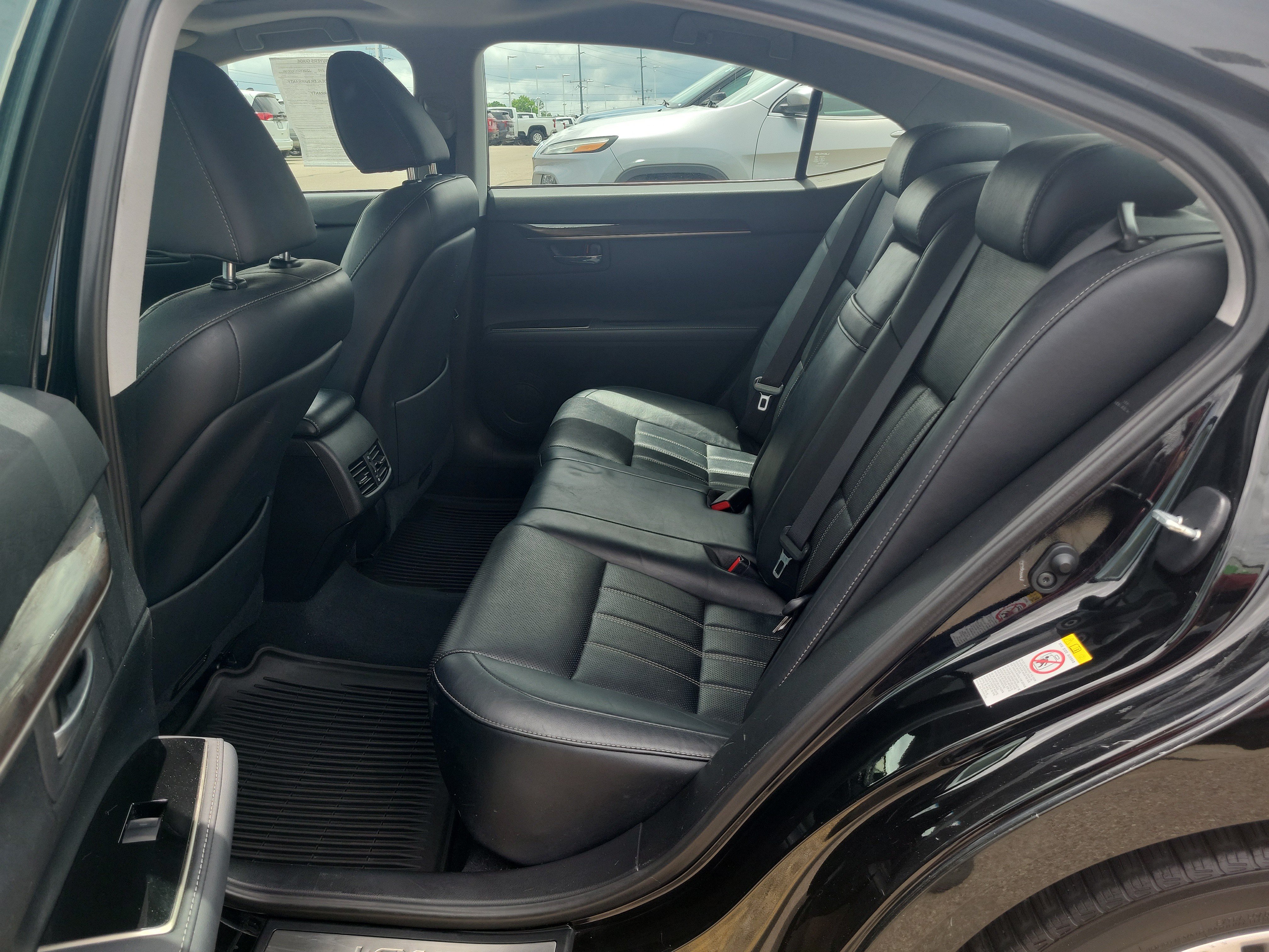 Used 2018 Lexus ES 350 w/ Luxury Package w/Wood Trim FWD image 12