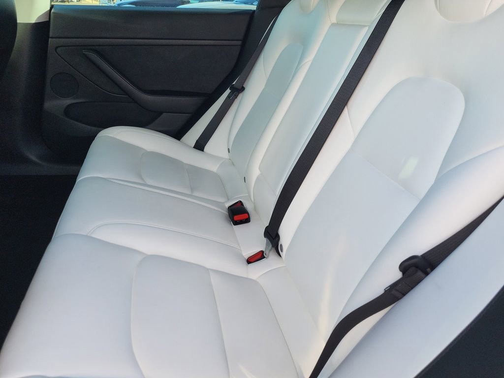 Used 2021 Tesla Model 3 Long Range image 13