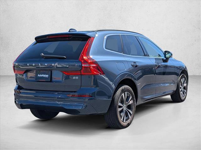 Used 2023 Volvo XC60 B5 Core image 5