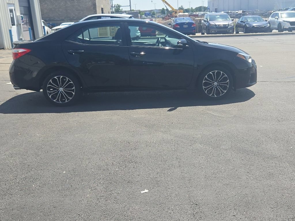 Used 2015 Toyota Corolla S FWD image 10