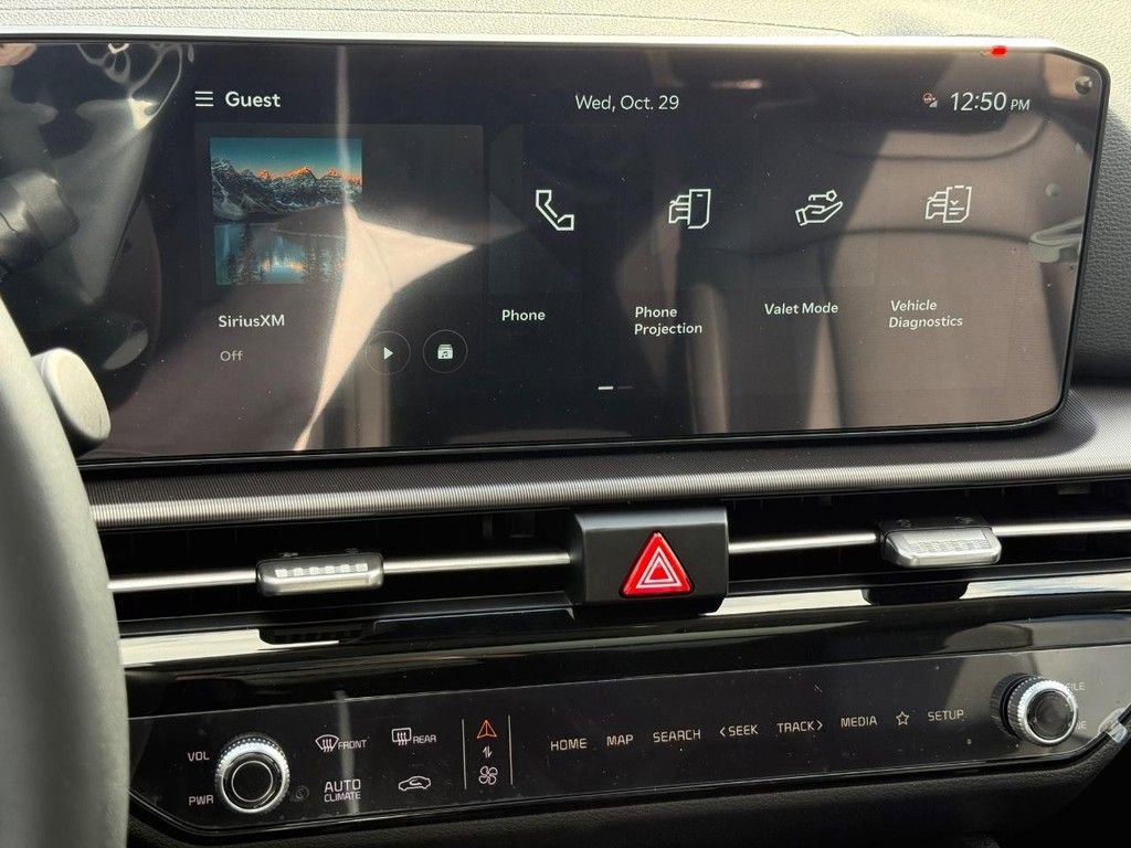 New 2026 Kia Sportage EX w/ EX Panorama Roof Package image 13