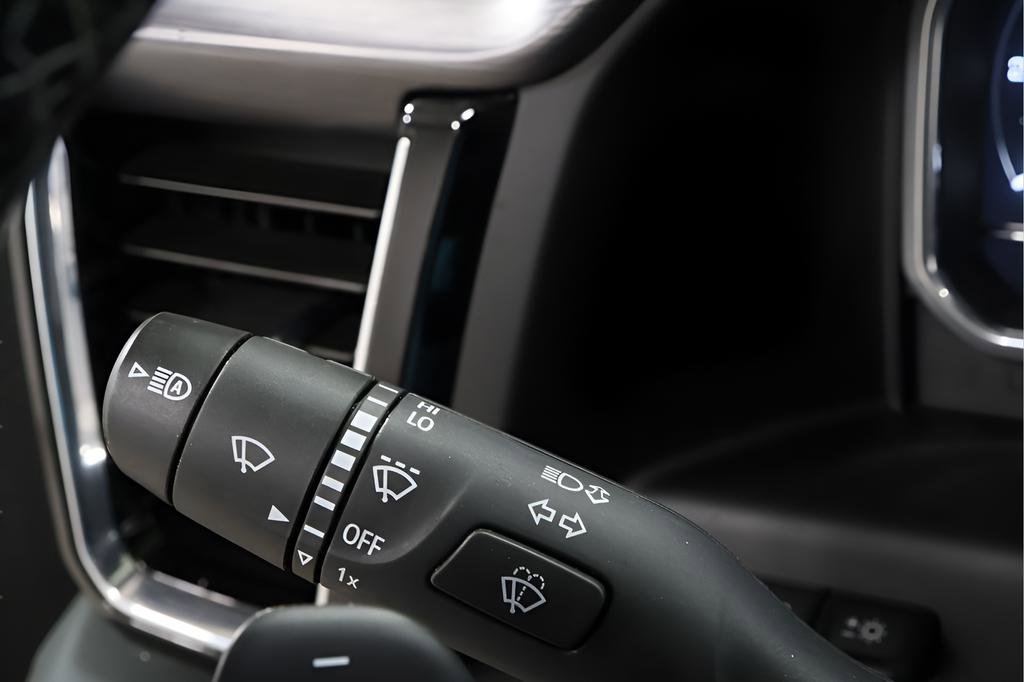 Used 2023 GMC Sierra 1500 Denali Ultimate image 18