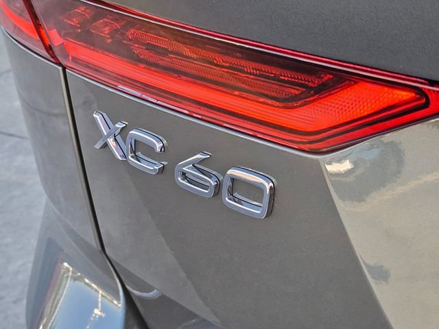 Used 2026 Volvo XC60 T8 Ultra AWD/4WD image 10