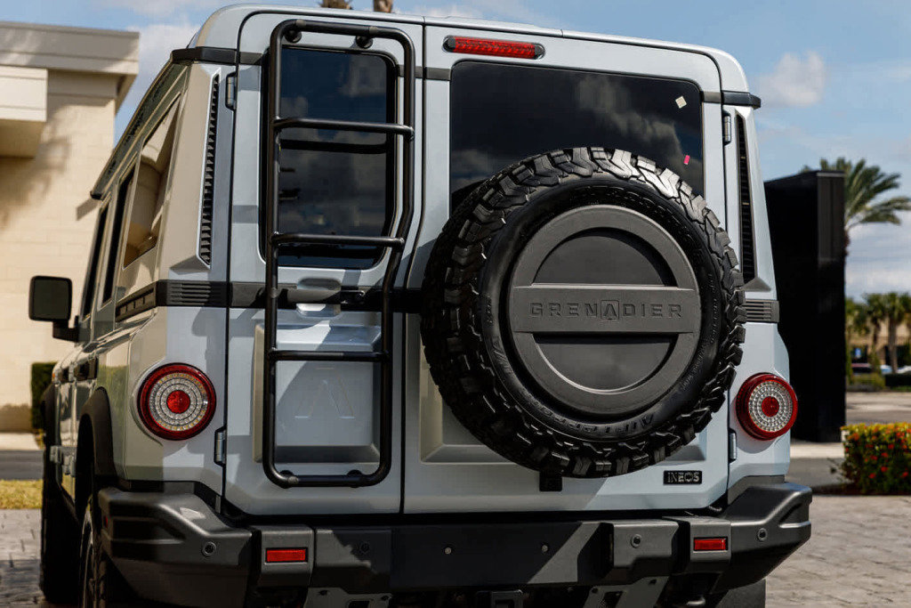 New 2025 INEOS Grenadier Fieldmaster Edition image 38
