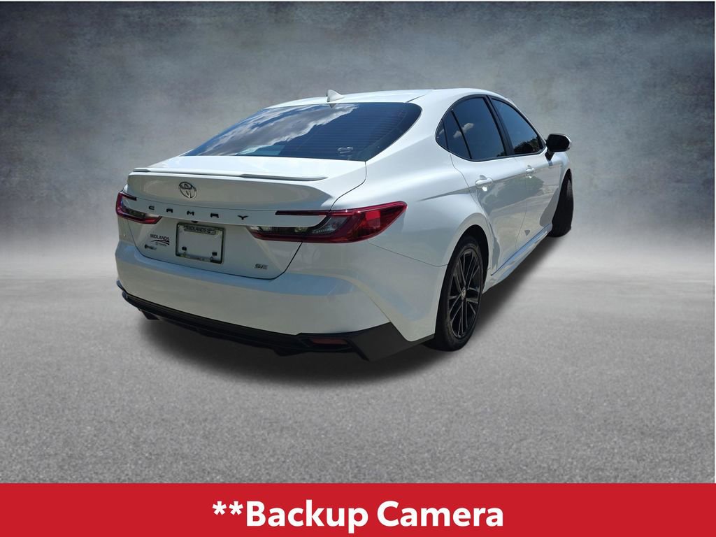 Used 2025 Toyota Camry SE FWD image 4