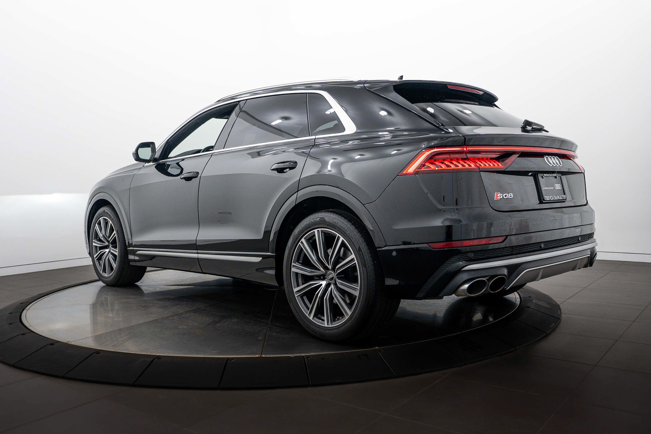 Certified 2023 Audi SQ8 Prestige AWD/4WD image 5