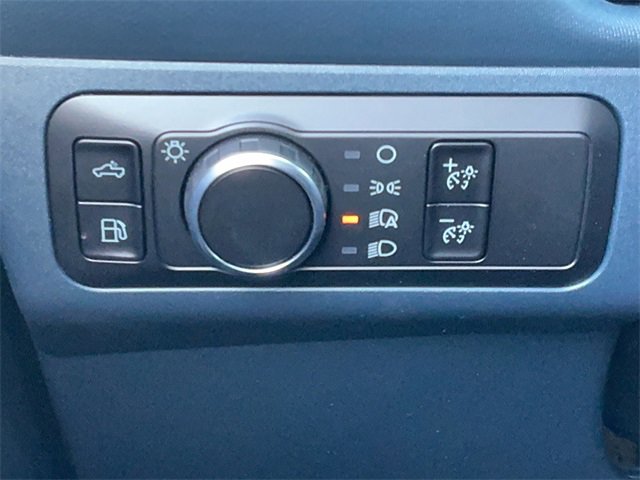 New 2025 Ford Maverick XL image 24