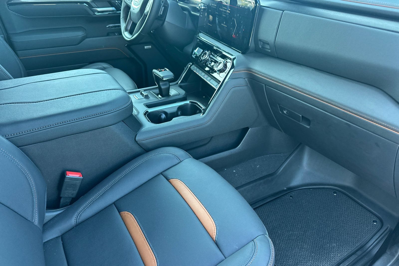 Used 2026 GMC Sierra 1500 AT4 w/ AT4 Premium Package AWD/4WD image 19