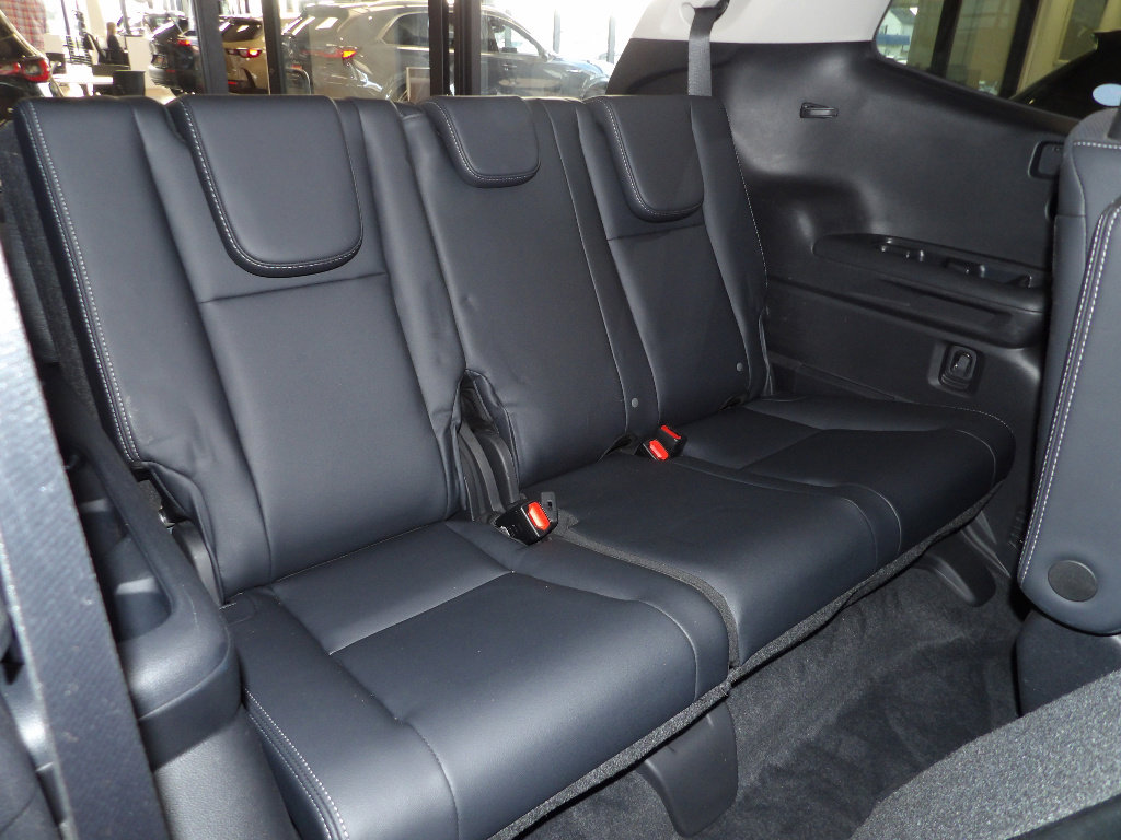 Used 2023 Subaru Ascent Limited image 18