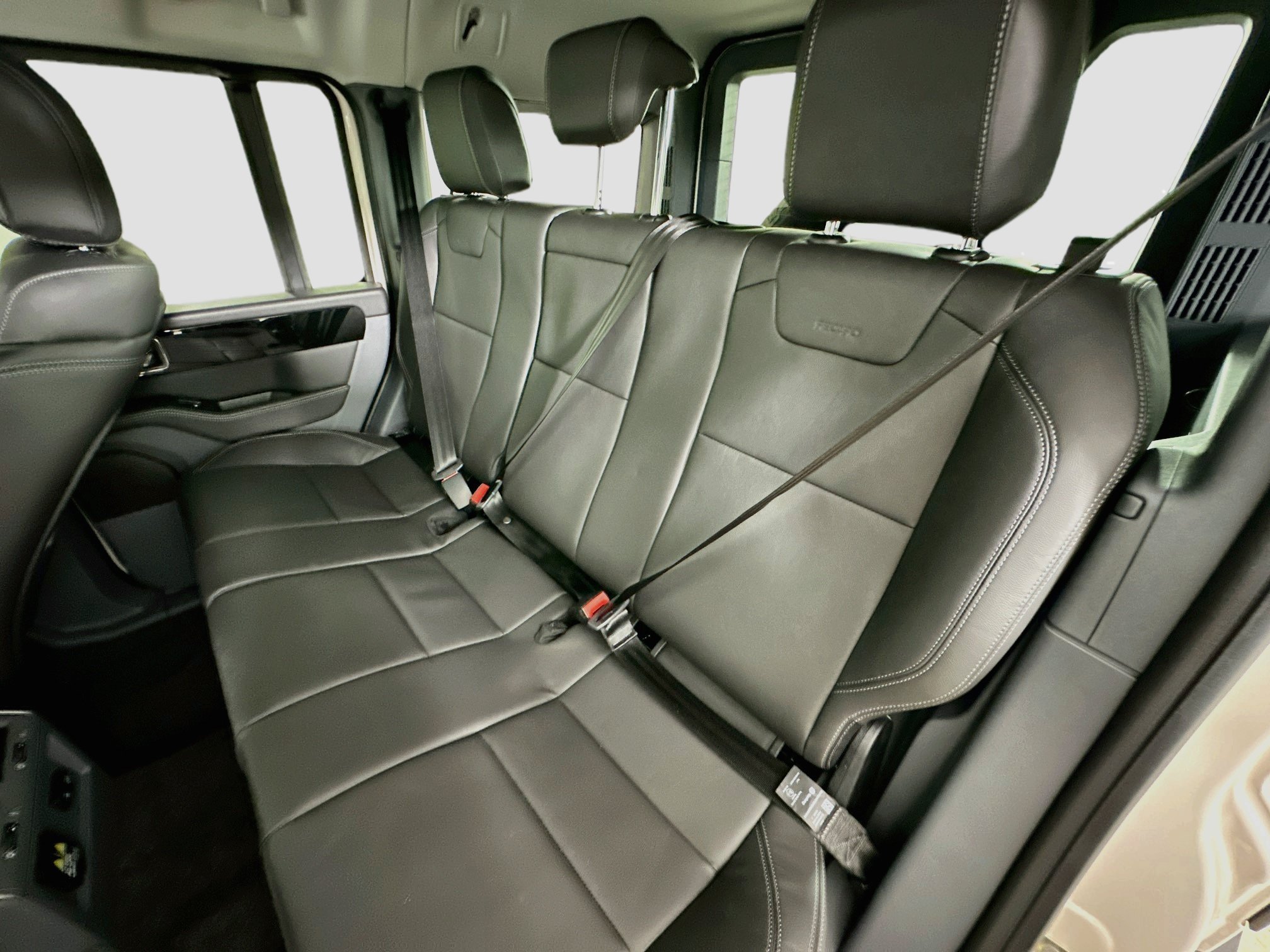 New 2026 INEOS Grenadier Station Wagon AWD/4WD image 38