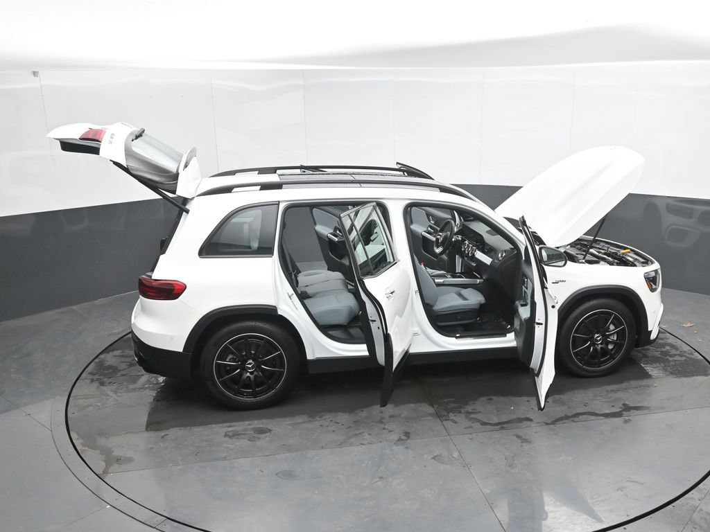 Used 2025 Mercedes-Benz GLB 35 AMG 4MATIC image 53
