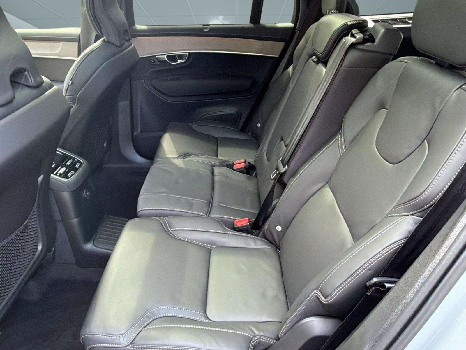 New 2026 Volvo XC90 T8 Ultra w/ Protection Package AWD/4WD image 21