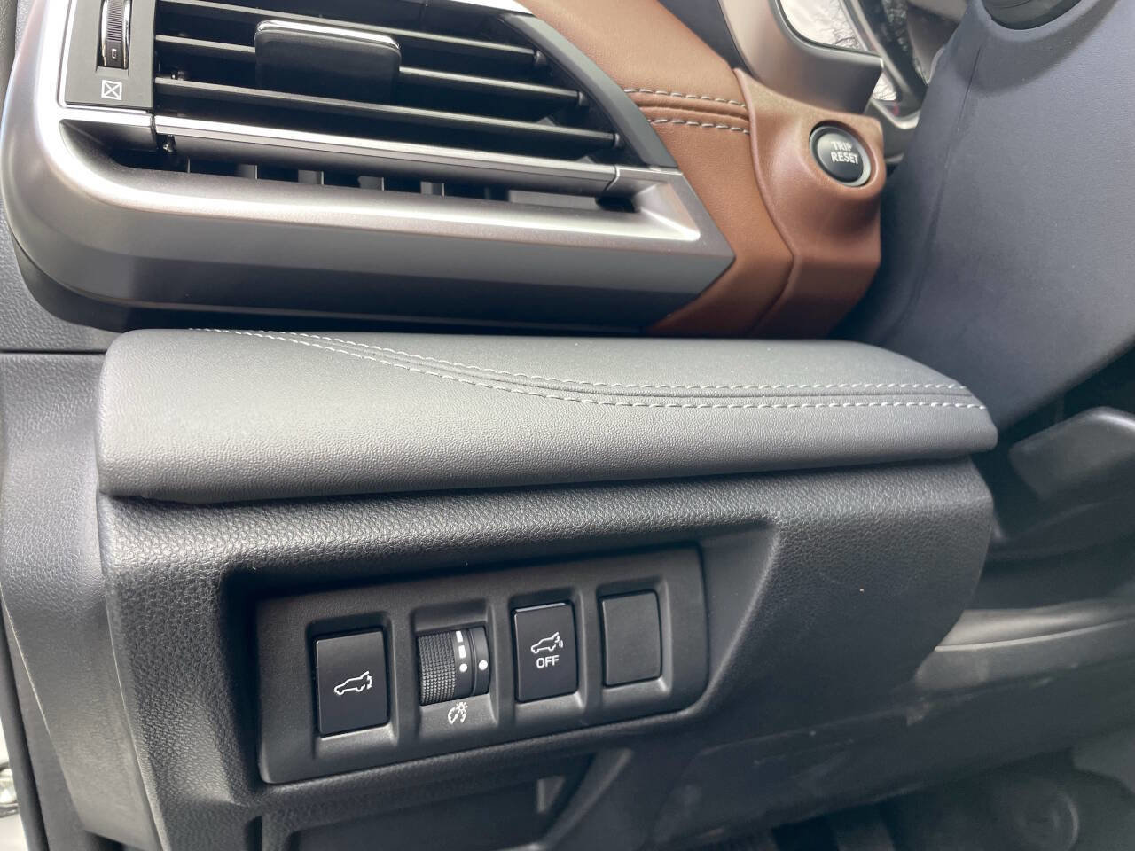 Used 2024 Subaru Outback Touring XT image 24