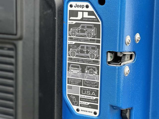 Used 2021 Jeep Wrangler Unlimited Sahara w/ Cold Weather Group image 12