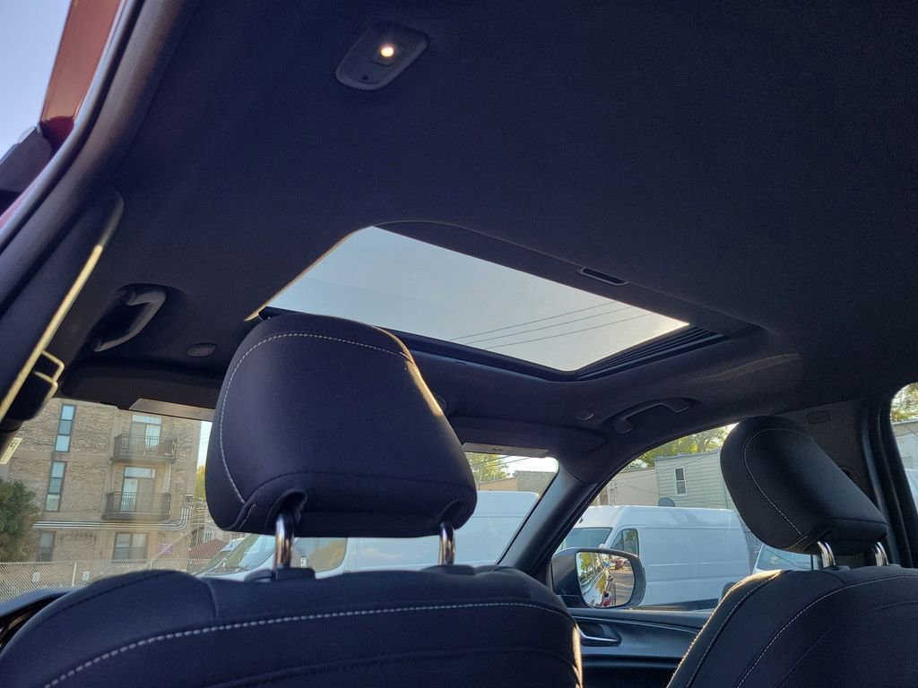 Used 2024 Jeep Grand Cherokee Laredo X w/ Trailer Tow Package image 15