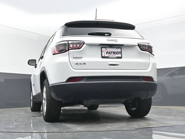 Used 2025 Jeep Compass Sport AWD/4WD image 42