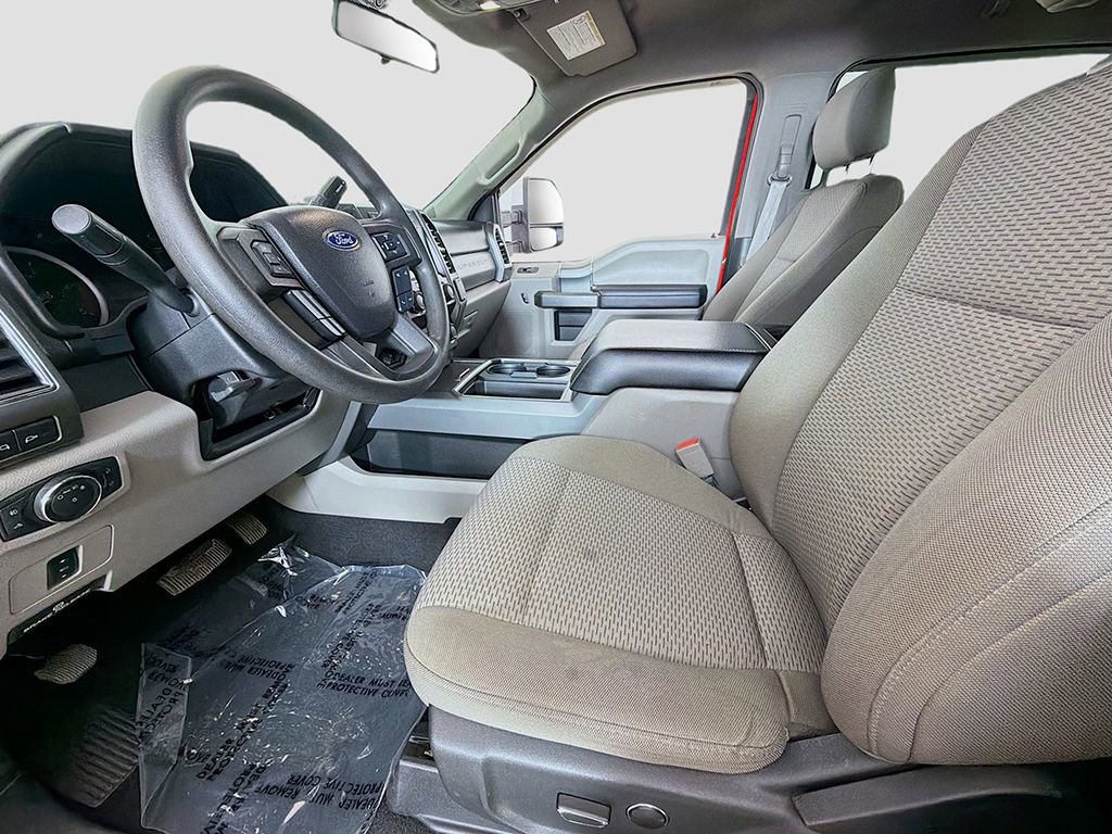 Used 2019 Ford F250 XLT w/ XLT Premium Package AWD/4WD image 17