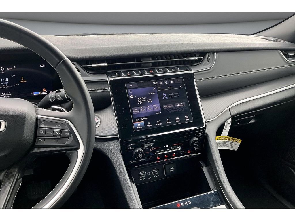 Used 2024 Jeep Grand Cherokee Laredo image 7