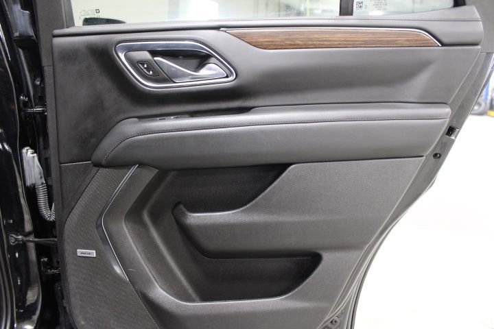 Used 2023 Chevrolet Tahoe High Country AWD/4WD image 29