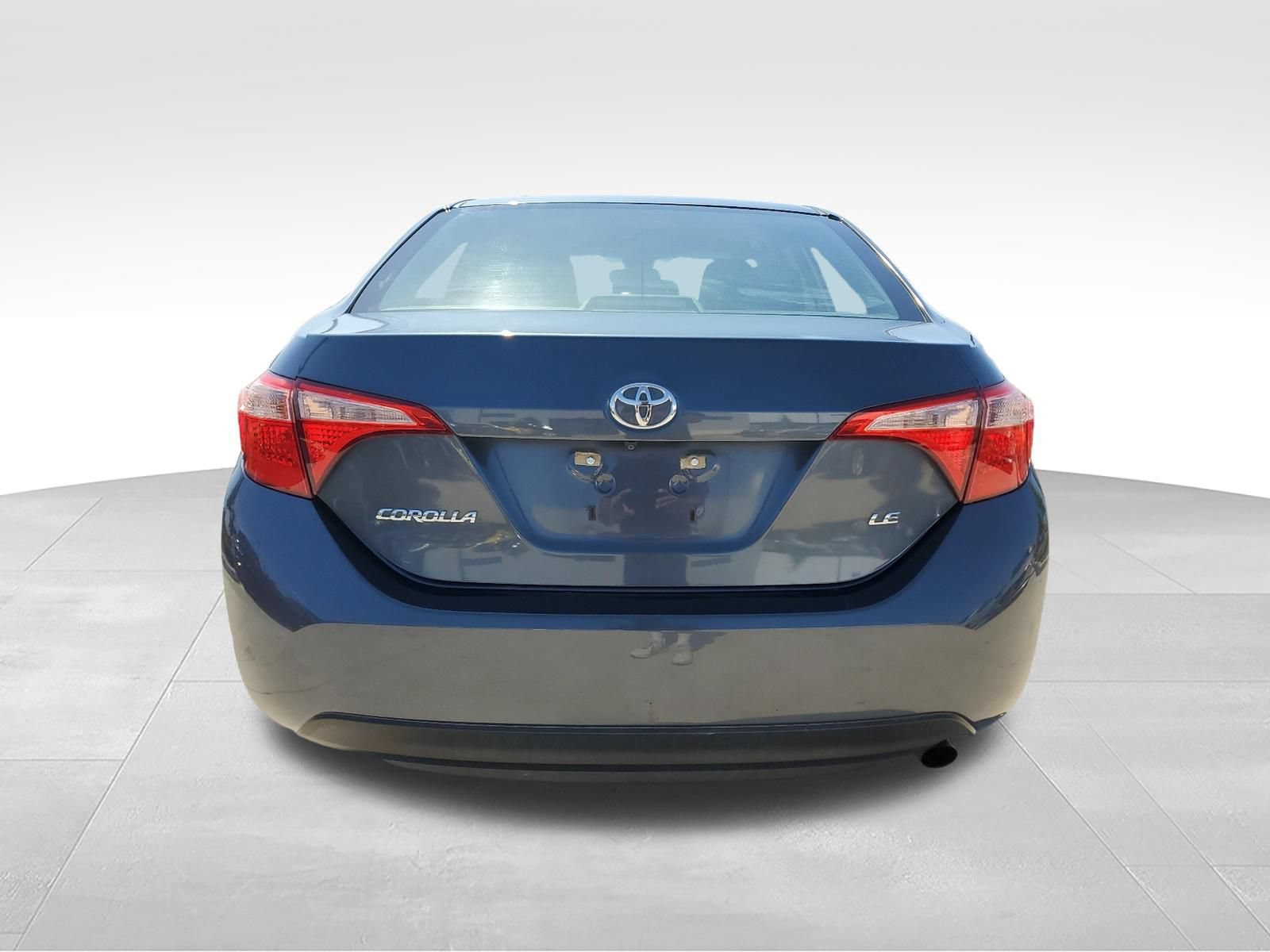 Used 2018 Toyota Corolla LE FWD image 6