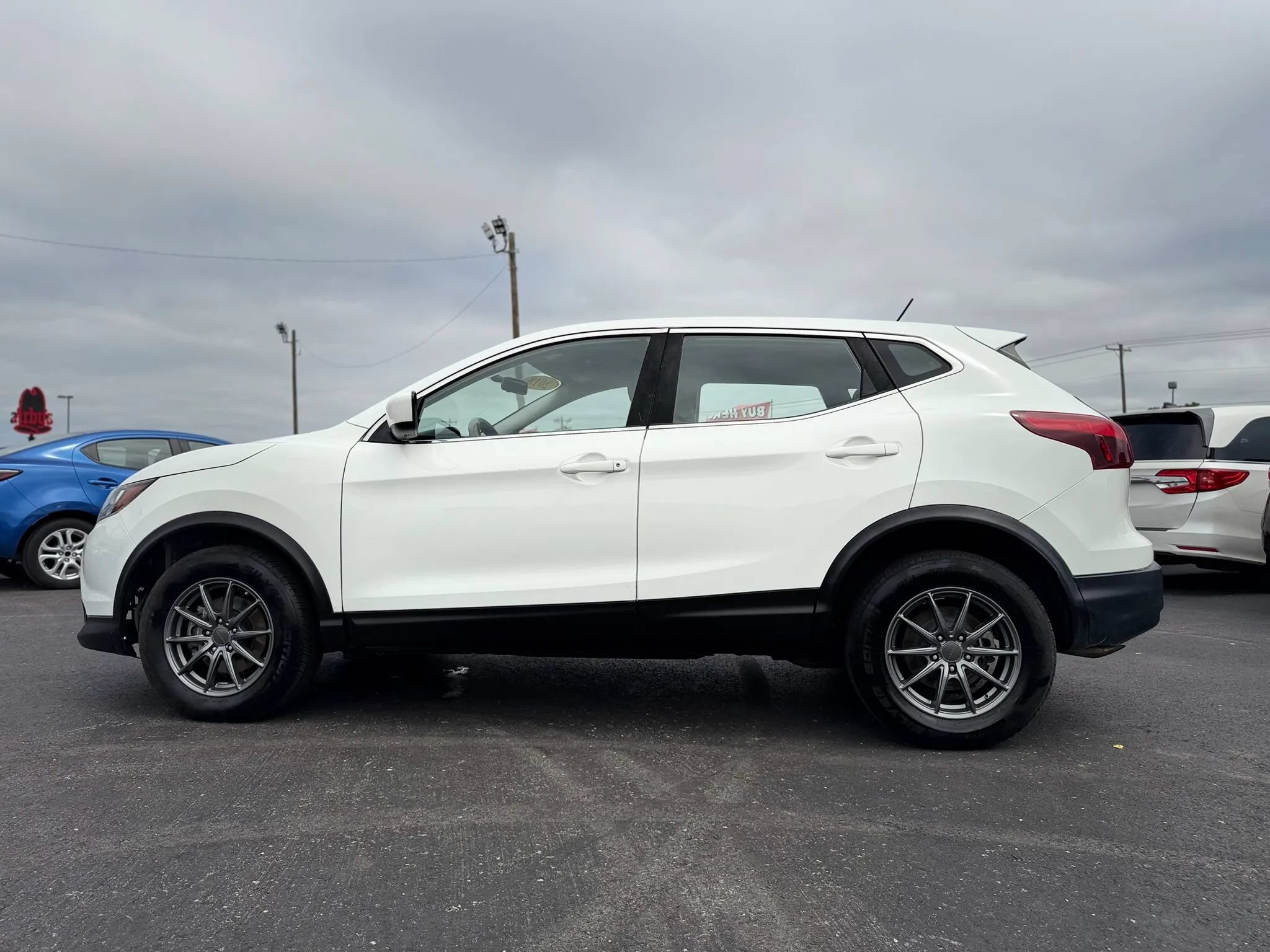 Used 2018 Nissan Rogue Sport S AWD/4WD image 11