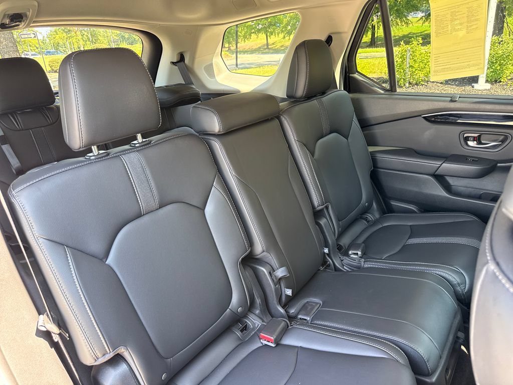 Used 2024 Honda Pilot Touring image 34