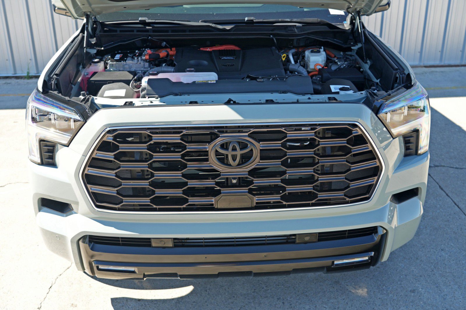 Used 2024 Toyota Sequoia Platinum image 8