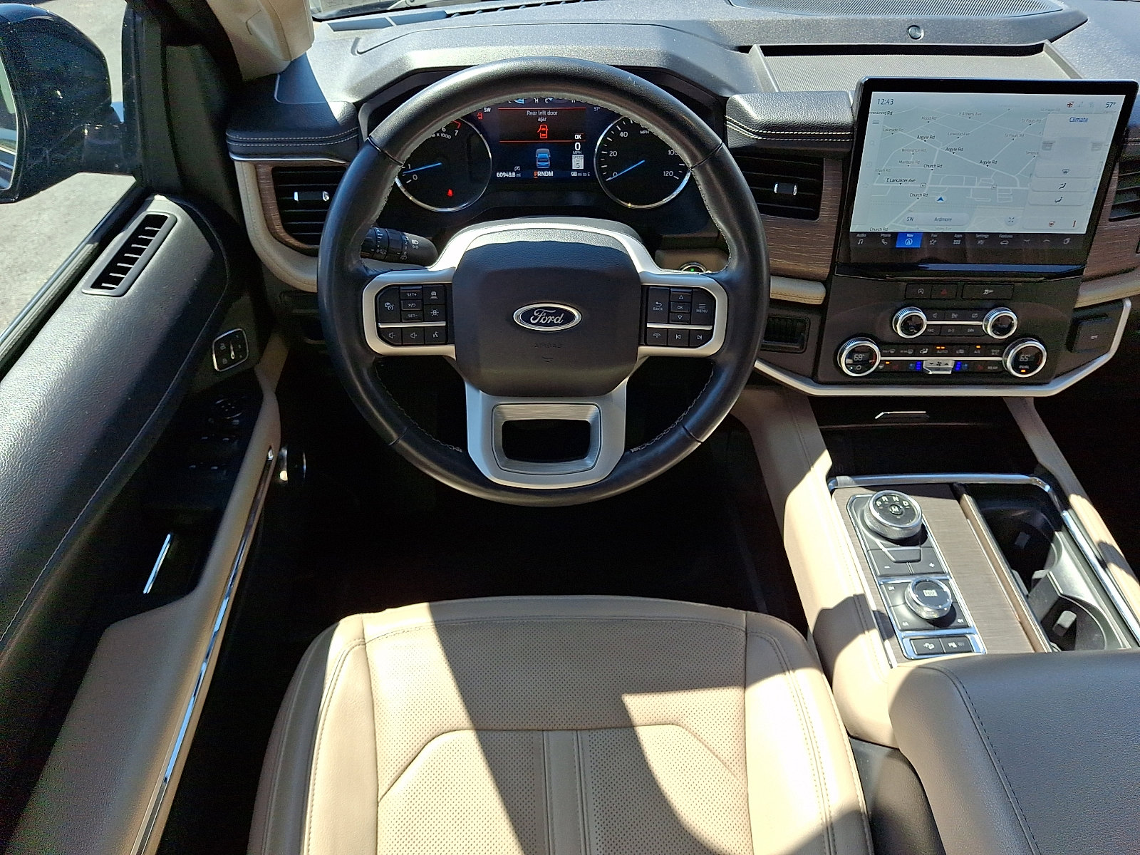 Used 2024 Ford Expedition Limited image 14