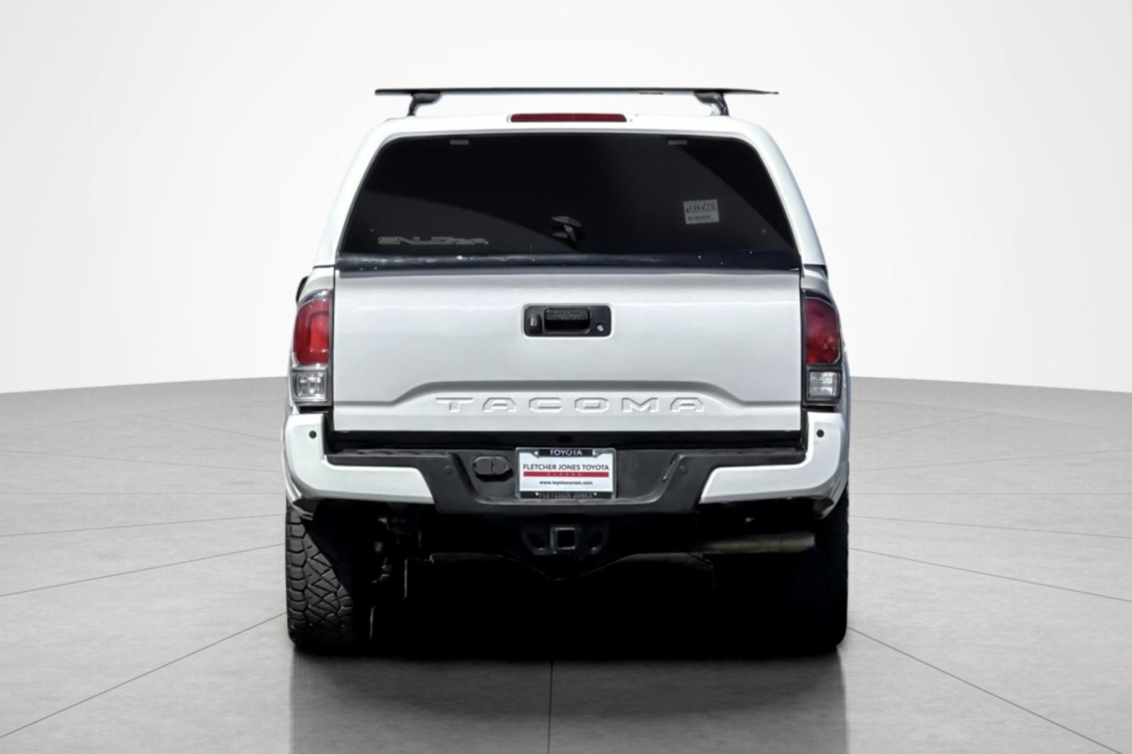 Certified 2022 Toyota Tacoma TRD Sport w/ TRD Premium Sport Package AWD/4WD image 4