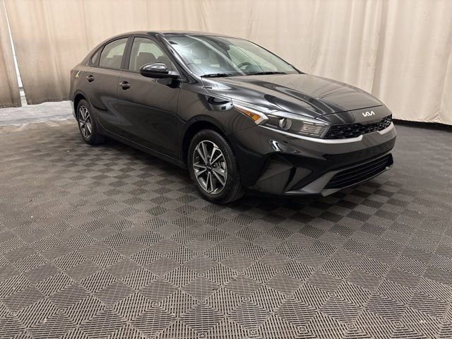 Certified 2024 Kia Forte LXS image 3