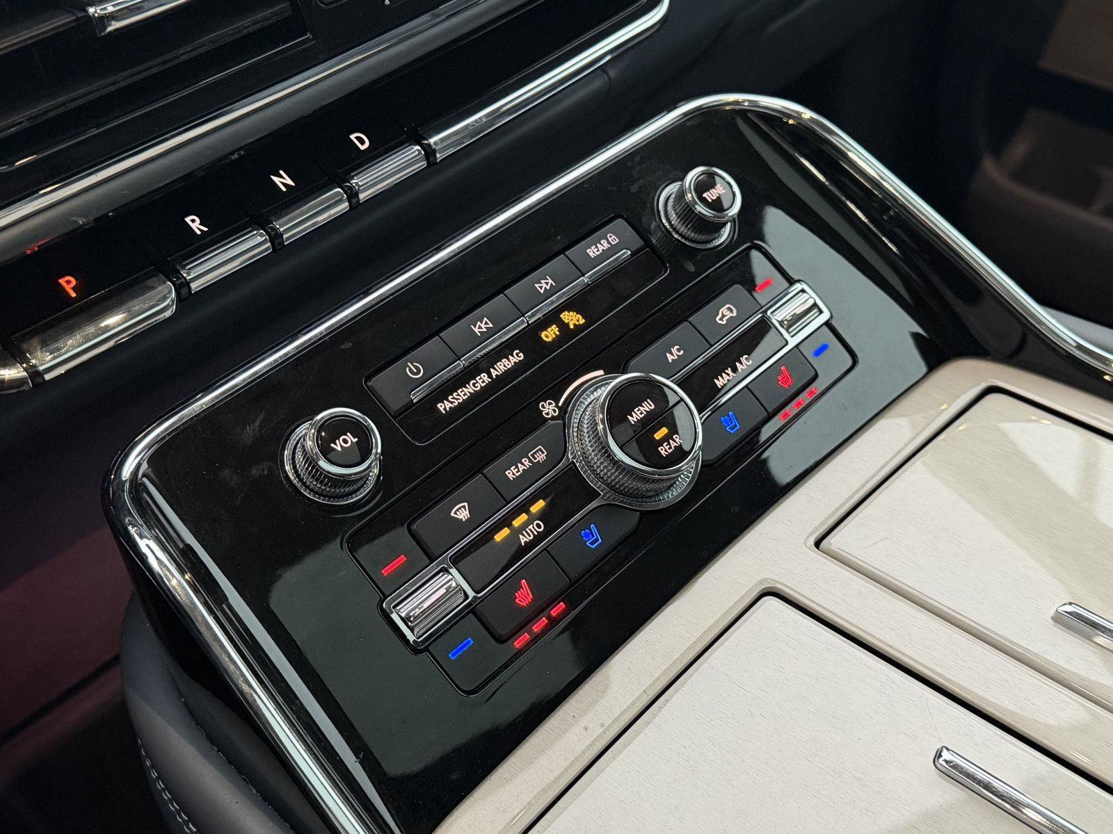 Used 2018 Lincoln Navigator L Black Label image 22