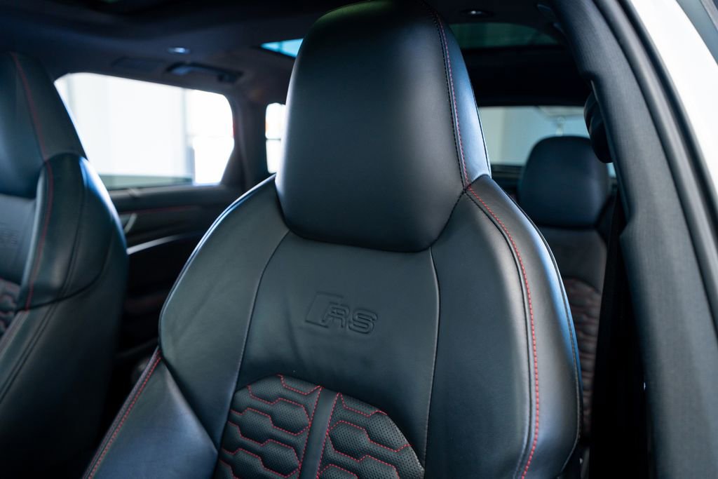 Used 2021 Audi RS 6 w/ Carbon Optic Package image 38