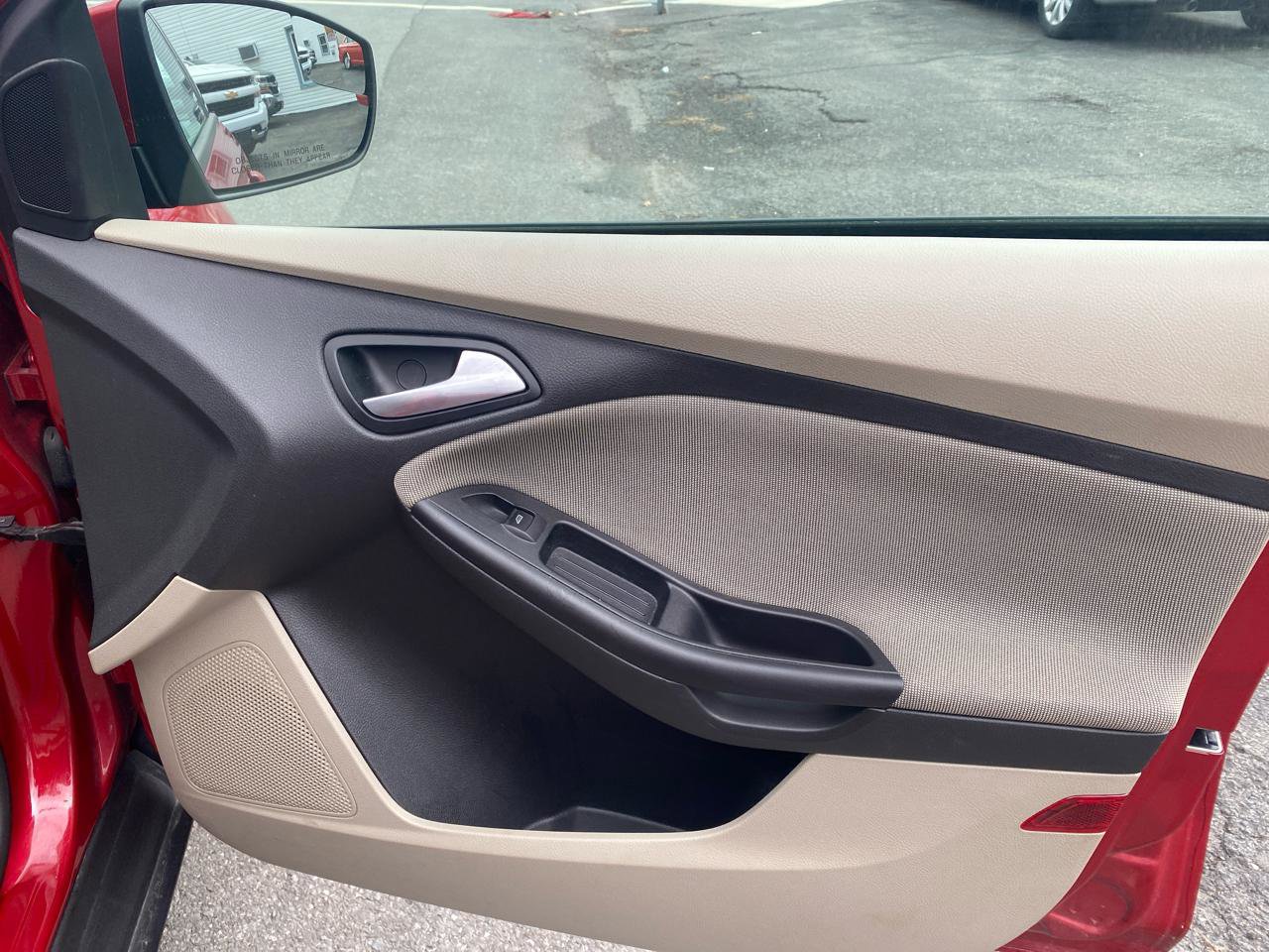 Used 2012 Ford Focus SE image 23