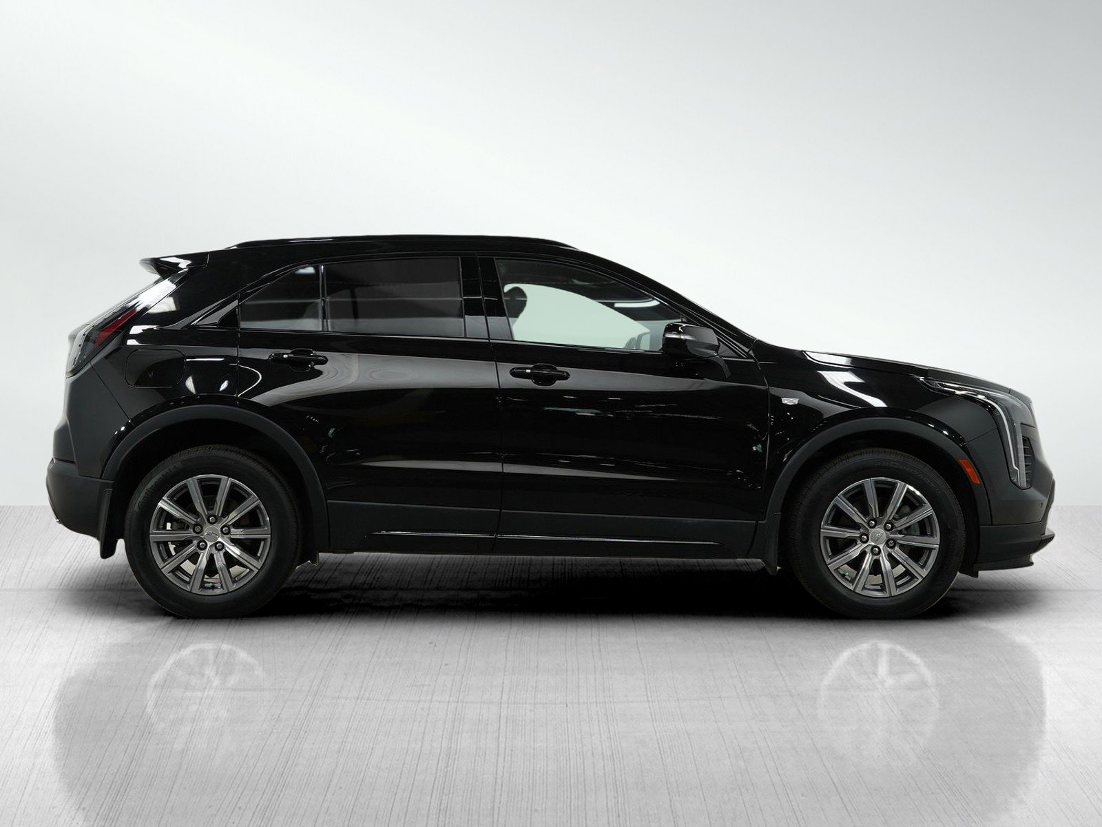 Used 2023 Cadillac XT4 Sport image 7
