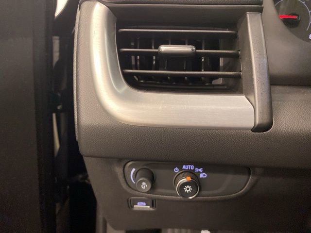 Used 2022 GMC Terrain SLE w/ Driver Convenience Package AWD/4WD image 17