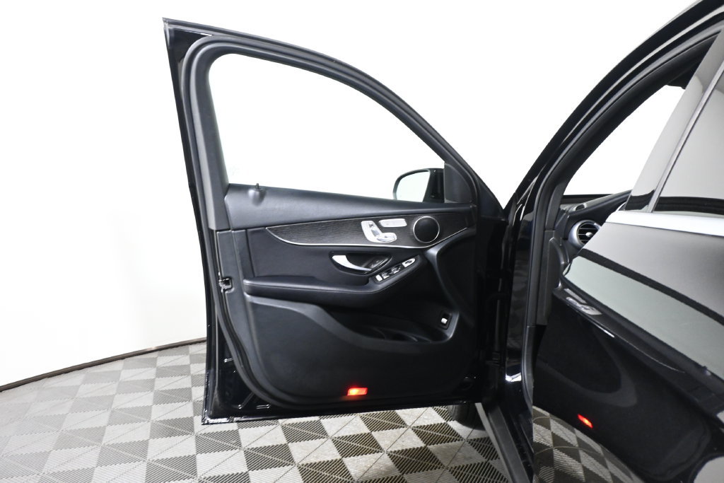 Certified 2021 Mercedes-Benz GLC 300 4MATIC image 30