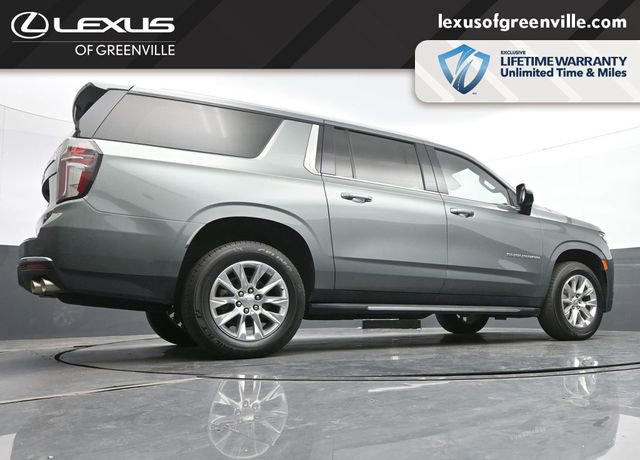 Used 2023 Chevrolet Suburban Premier AWD/4WD image 30