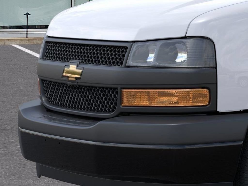 New 2026 Chevrolet Express 2500 Extended w/ Driver Convenience Package RWD image 13