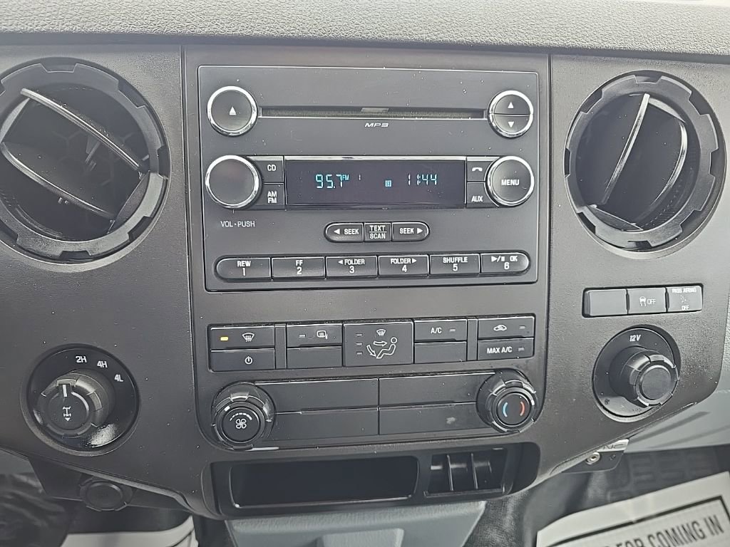 Used 2016 Ford F250 XL w/ Power Equipment Group image 12