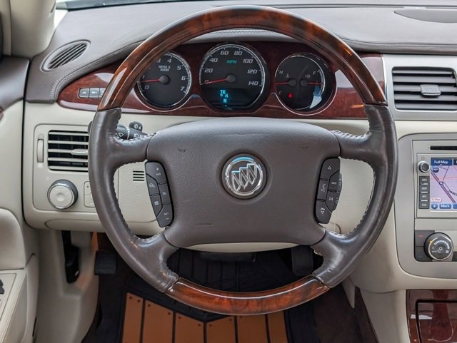 Used 2009 Buick Lucerne Super image 17
