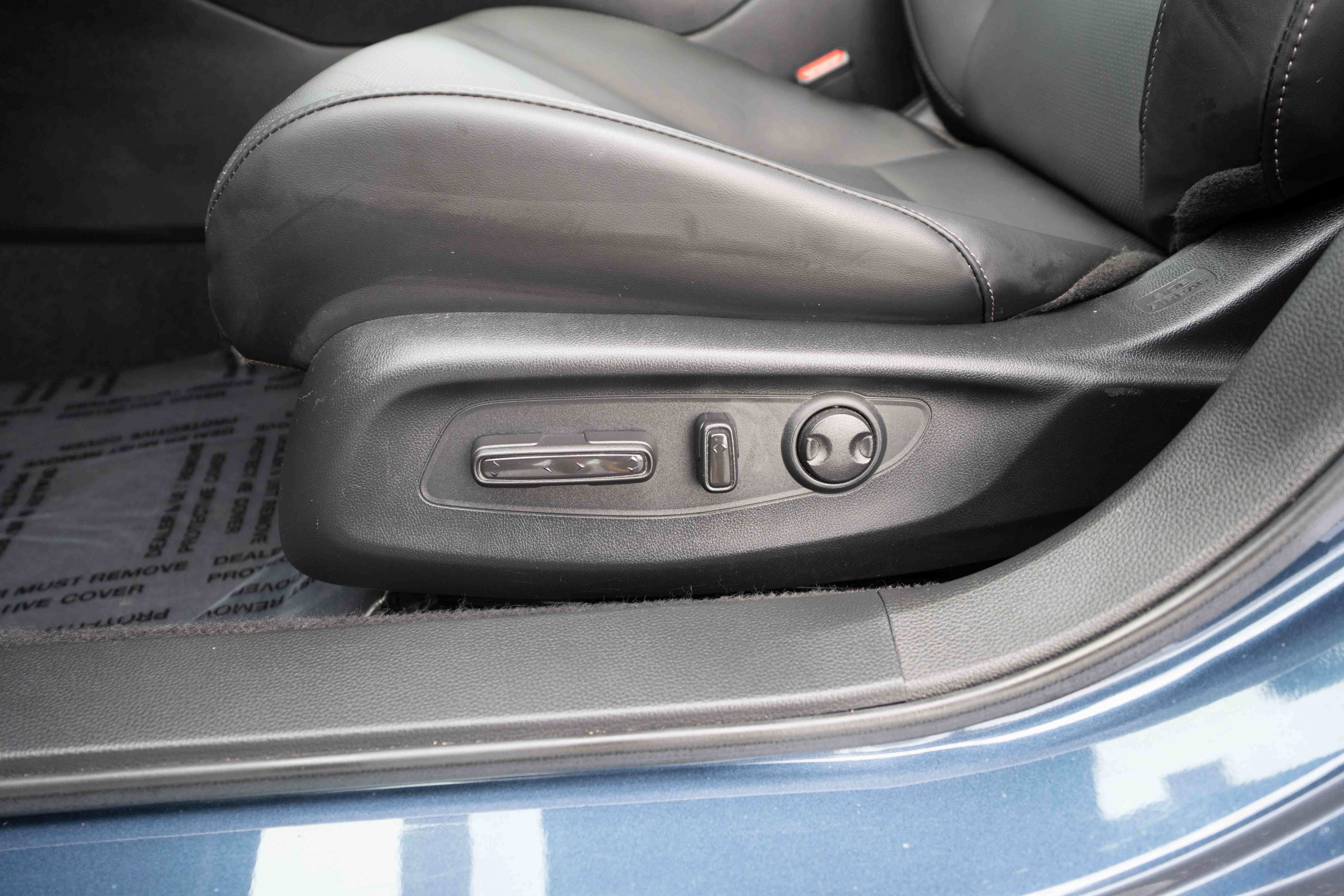 Used 2025 Honda Accord EX-L image 12