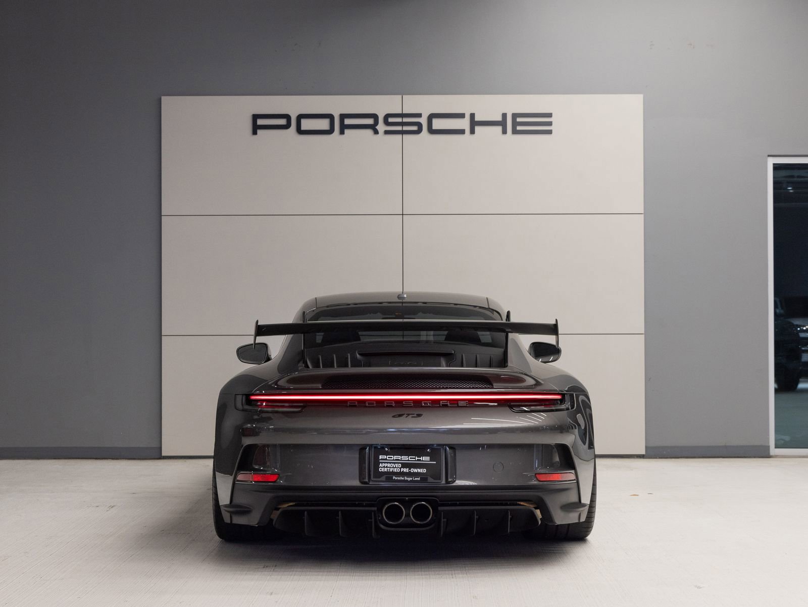 Certified 2022 Porsche 911 GT3 RWD image 6