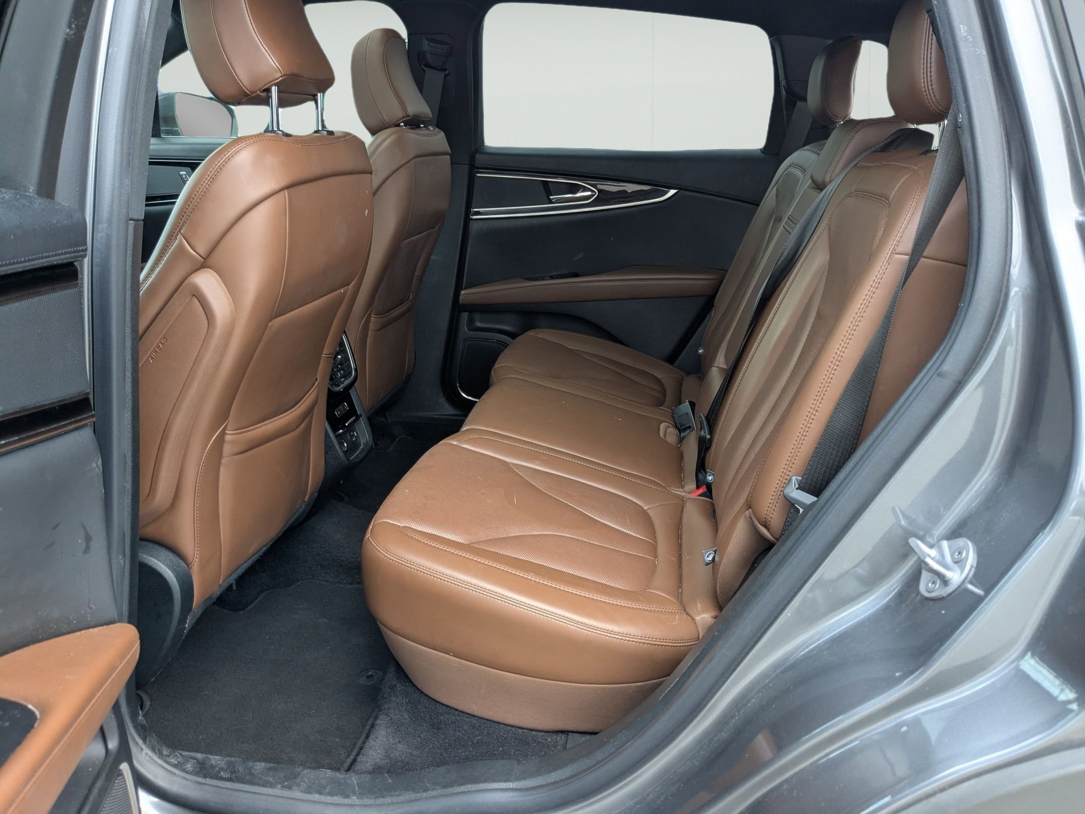 Used 2022 Lincoln Nautilus Reserve FWD image 21