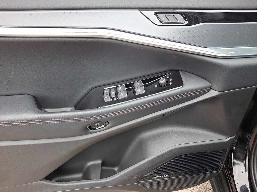 Used 2025 Jeep Wagoneer S Limited image 12