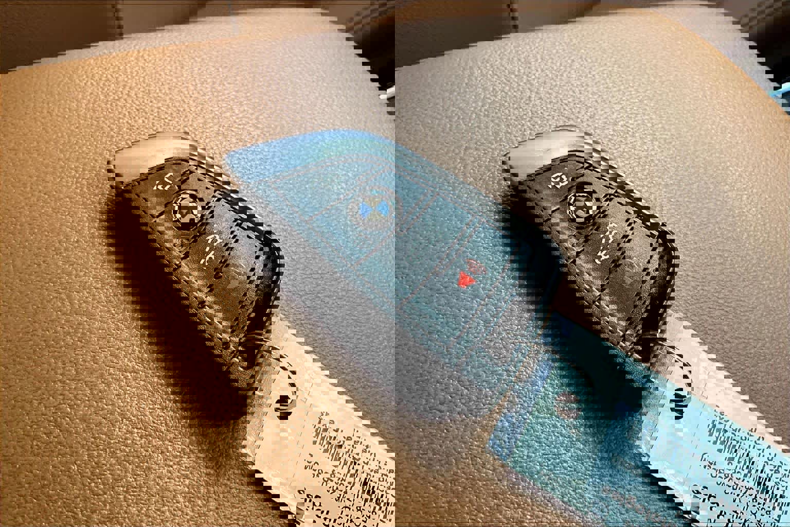 Certified 2025 BMW X4 xDrive30i image 14