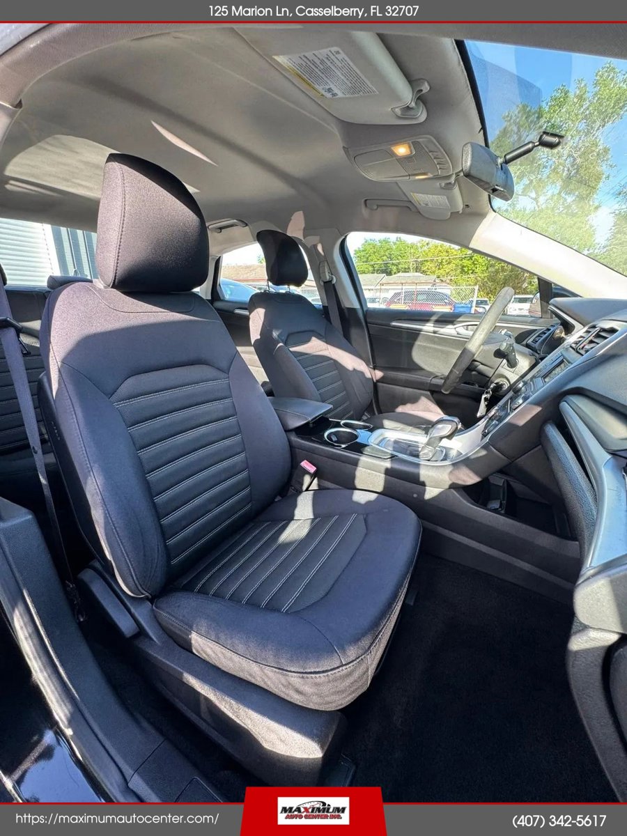 Used 2013 Ford Fusion SE image 12